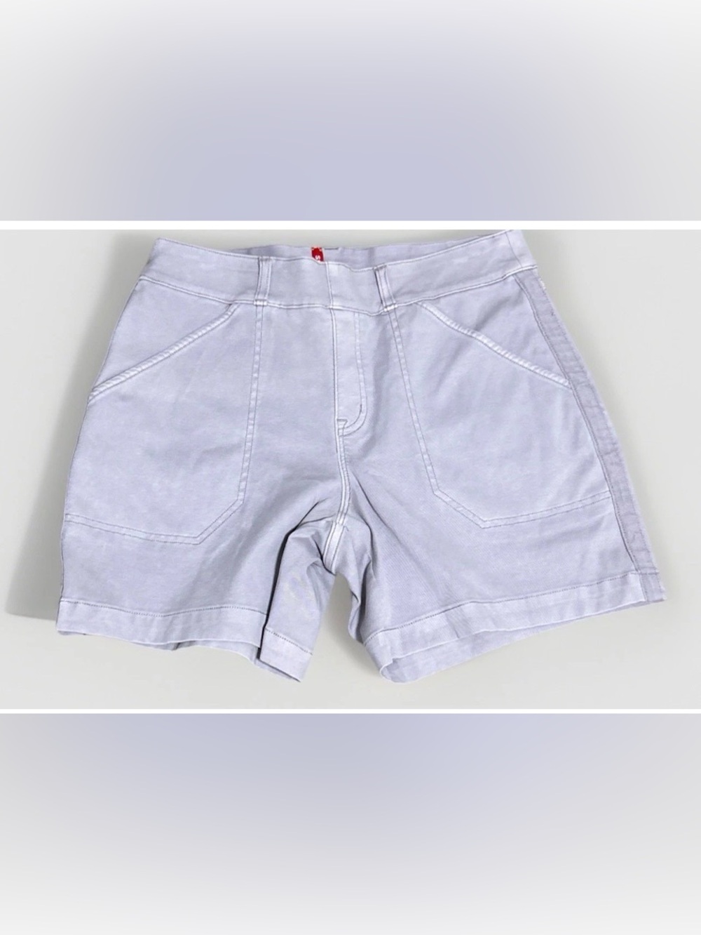Spanx Stretch Twill Shorts Women’s Sz M Lilac Garment Dyed Beach Coastal Stretch